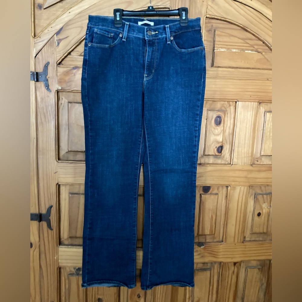 2/10.00 Levi’s Classic Boot Cut Blue Women's Jeans